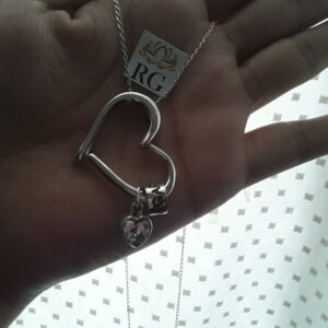 corazon con aros grabados personalizados