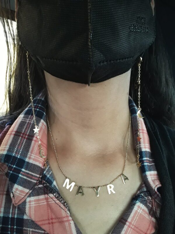 Collar de nombre con iniciales