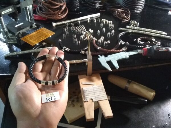 Pulsera con Aros Grabados en Plata ley - Imagen 3