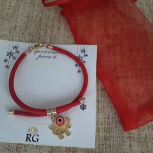 pulsera roja con borreguito