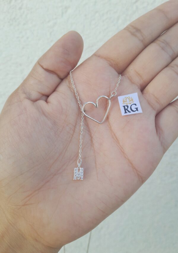 Corbatero de Corazon e Inicial Mini con Zirconias en Plata ley